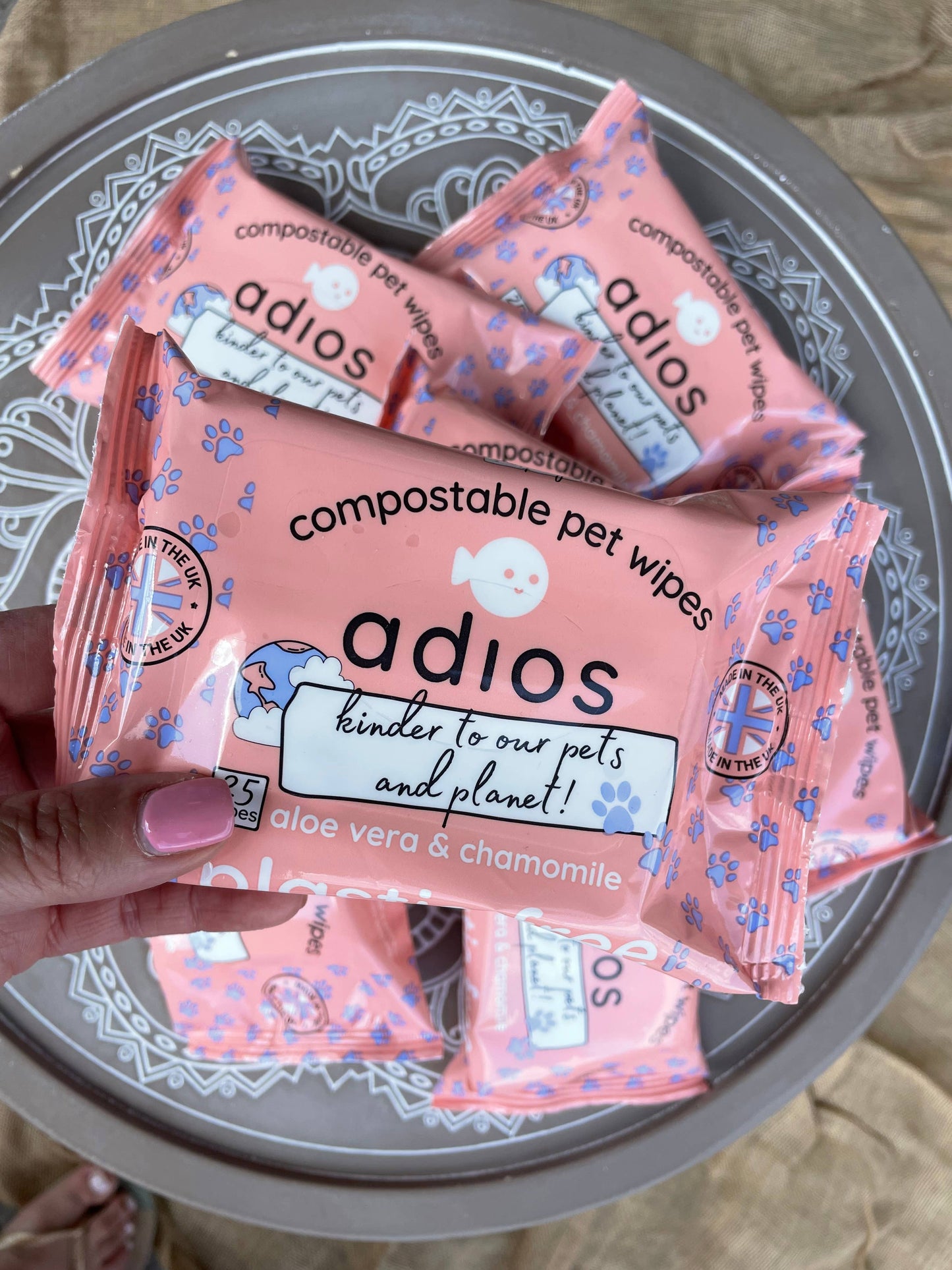 Adios Plastic Compostable Pet Wipes (25 wipes) - Dog Grooming Wipes | Dog Walking Wipes